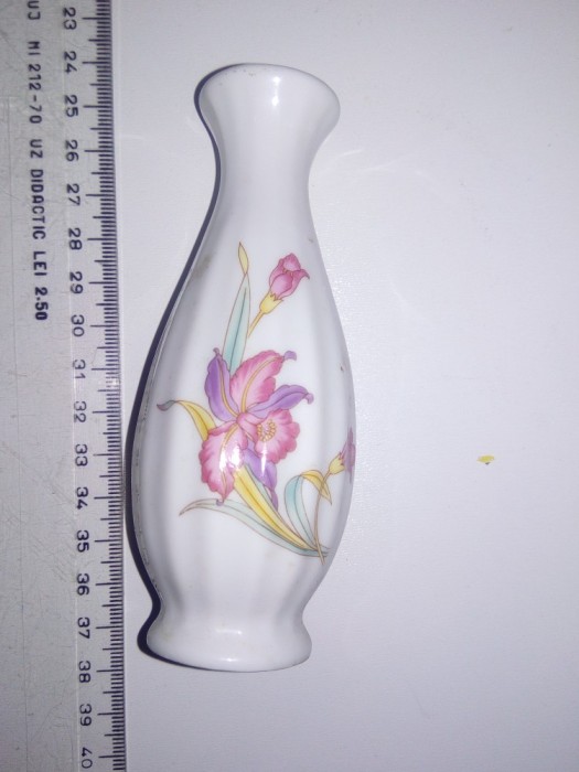VAZA MICA PORTELAN - TAIWAN