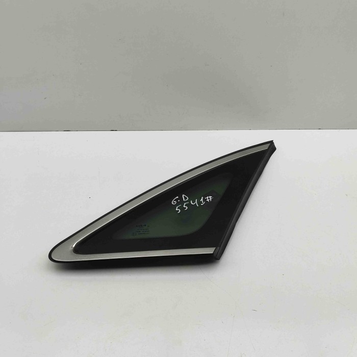 Geam lateral dreapta spate KIA CEE\&#039;D Hatchback CD 2023 OEM: Hatchback | 31975987