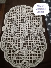 fata de masa macrame foto