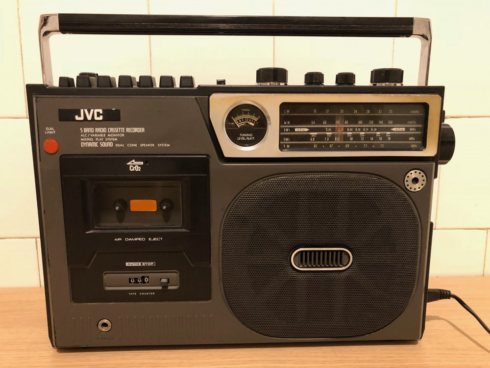 Vand radio-casetofon cu inregistrare casete JVC 9501LE | arhiva Okazii.ro