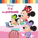 Disney. O zi cu prietenele, Litera