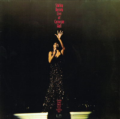 VINIL 2XLP Shirley Bassey &amp;lrm;&amp;ndash; Live At Carnegie Hall - VG+ - foto
