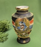 VECHE VAZA MICA DIN PORȚELAN Kinkozan Tsukuru Satsuma, 1900 - 1920