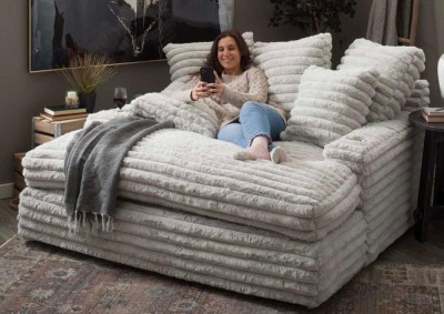 Fluffy Couch bed foto