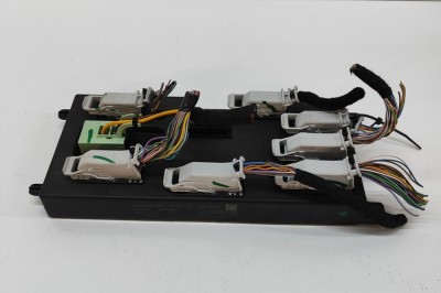 Modul de confort JAGUAR F-PACE X761 2022 OEM: M8E2-14F041-AB | 31656331 foto
