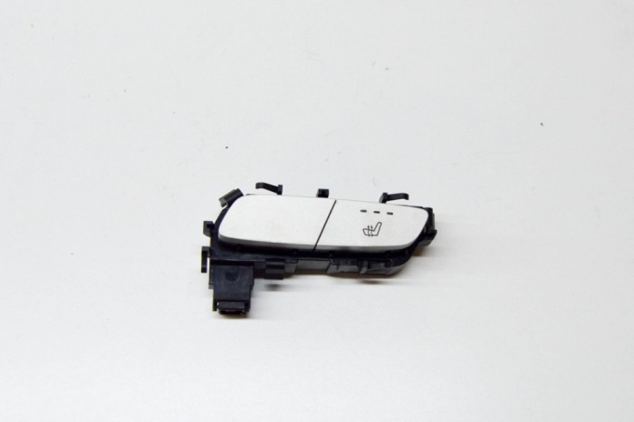 Comutator &icirc;ncălzire scaun MERCEDES-BENZ C W205 2016 OEM: A2139057502 16026503