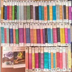 Colectia Meridiane (67 vol. numerotate + 2 vol. nenumerotate)