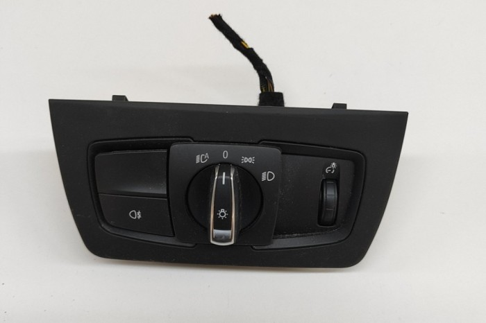 Modul de control comutator faruri BMW 4 Coupe F32, F82 2015 OEM: 9265299 30438370