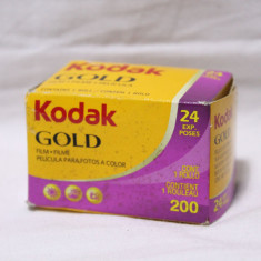 Film foto 35 mm Kodak Gold 200 - 24 expuneri - sigilat - expirat