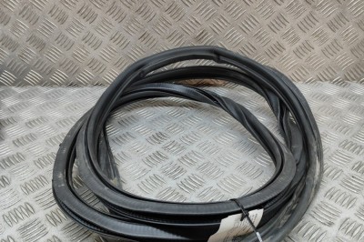 Garnitura ușă dreapta față PORSCHE CAYENNE 9Y0/9Y3 2019 OEM: 9Y0.831.721,9Y0831721 | 22826912 foto