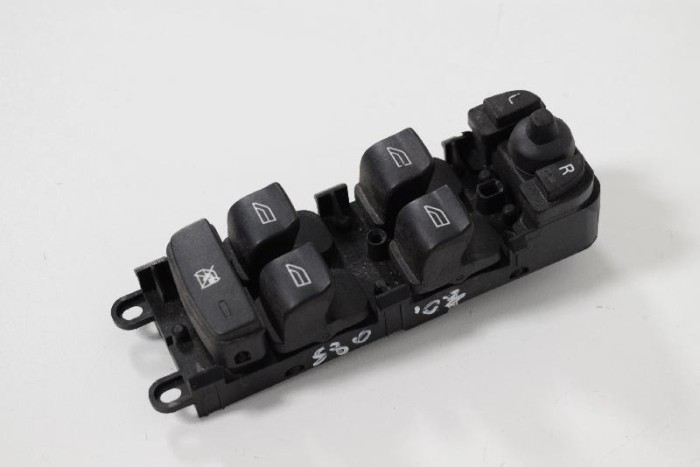 Buton geam ușă dreapta față VOLVO S80 II AS 2007 OEM: 30773382,03451200 3017540