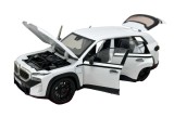 Macheta BMW XM Alb- Die-Cast 1:24- sunete, lumini si resort- 20cm