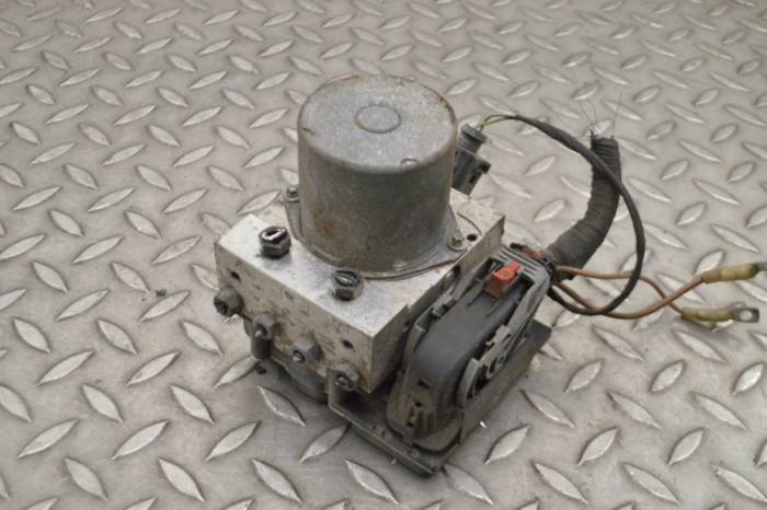 Pompa ABS AUDI Q5 8R 2010 OEM: 265951511,0301U0082,8R0907379G,01028U0082 14631881