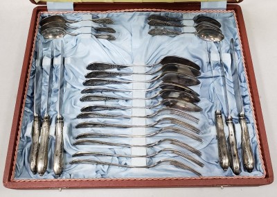 Set tacamuri argintate, 24 piese, Rusia, Secol XX foto
