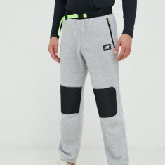 New Balance pantaloni barbati, culoarea gri, cu imprimeu