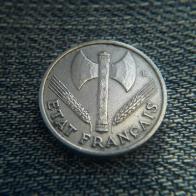 1f - 50 Centimes 1943 Franta foto