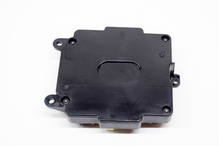 Modul de control ușă st&acirc;nga spate TESLA MODEL X 2020 OEM: 1062056-00-D 13828078