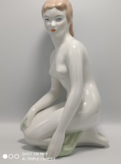 Figurina / bibelou, Nud, portelan vechi Aquincum Budapesta-