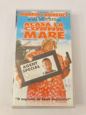 Caseta video VHS originala film tradus Ro - Acasa la Coana Mare foto