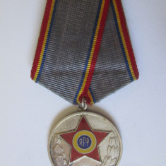 Medalia Fortele Armate ale R.P.R. a X-a aniversare 1953 in stare foarte buna