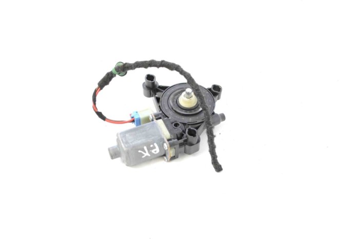 Motor macara geam ușă st&acirc;nga față VW GOLF VII 5G1, BQ1, BE1, BE2 2017 OEM: 0130822077,5Q0959801C 11256430