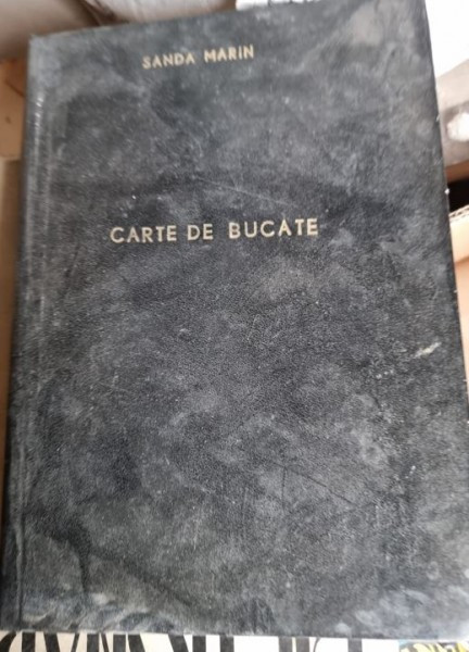 CARTE DE BUCATE - SANDA MARIN