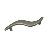 Cumpara ieftin Maner pentru mobila, din metal, K295, lungime 125 mm, distanta gauri 96 mm, saten