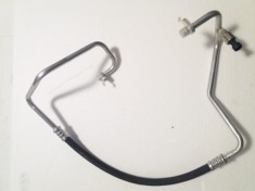 Conducta AC DACIA DUSTER 1.6 pompa radiator 924900788R. Nou si original Renault.