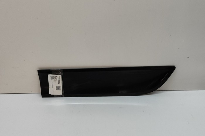 Bandou inferior ușă st&acirc;nga spate PORSCHE MACAN 95B 2014 OEM: 95B839889E 31266671