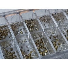 Set 600 de strasuri dimensiuni diferite