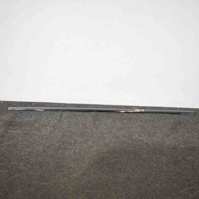 Chedar geam ușă dreapta față MERCEDES-BENZ CLC CL203 2010