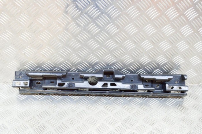 Suport prag lateral dreapta față BMW 5 G30 2018 OEM: 7387344 13363603