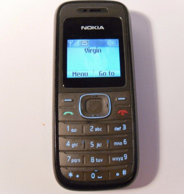 Telefon Nokia 1208 negru folosit foto