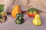 4 DOVLECIORI DECORATIVI DIN CERAMICA USOARA