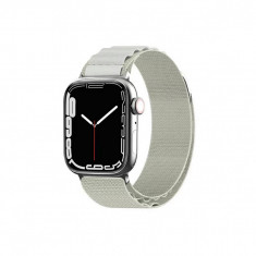 Curea pentru Apple Watch 1/2/3/4/5/6/7/8/SE/SE 2/Ultra (42/44/45/49mm) Techsuit Watchband (W037) Star White