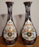 Vaze asiatice din portelan pictat| Pereche veche si rara