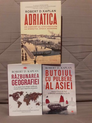 ADRIATICA/BUTOIUL CU PULBERE AL ASIEI/RAZBUNAREA GEOGRAFIEI-ROBERT KAPLAN foto