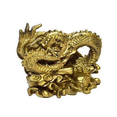 Dragon auriu cu monede chinezesti foto