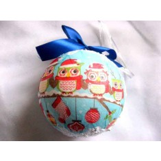 Glob brad cu bufnite imbracate in haine de sarbatoare, glob sarbatori iarna 29912