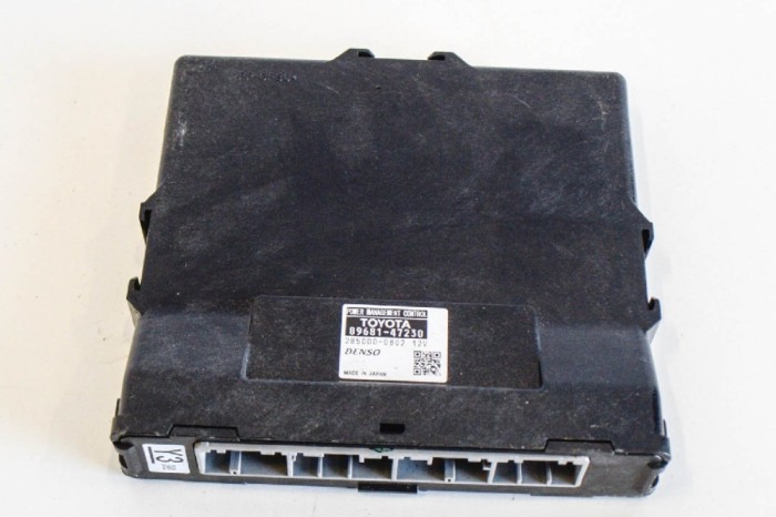 Unitate de distribuție a energiei TOYOTA PRIUS _W3_ 2012 OEM: 89681-47230,285000-0802 | 11076516