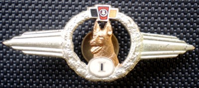 II.008 INSIGNA MILITARA GERMANIA DDR RDG CAINE MILITAR CLS. I GRENZTRUPPEN foto