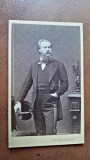 Fotografie tip CDV, barbat cu barba si mustata, perioada interbelica