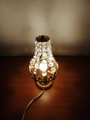 Veioza lampa aurie auriu abajur perdea margele sticla imitatie cristal Suedia foto