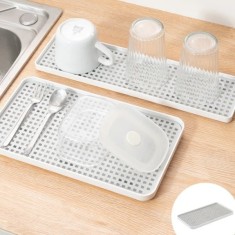 Suport pentru scurgere pahare/tacamuri, dimensiuni 31 x 17.5 x 2.3 cm, din silicon, antiderapant, se curata usor, alb