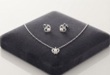 Cumpara ieftin Set din Argint 925 , zPearl Heart Harmony, , Colier E i Cercei cu Inima Pavata E i Perla Solitara, 3.4g