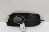Grila dreapta față AUDI Q3 8U 2013 OEM: 8U0807682D 30772040