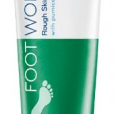 Exfoliant pentru picioare Avon cu particule de coaja de nuca, Testat dermatologic clinic, 150 ml