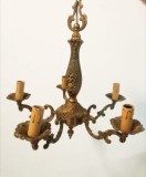 Candelabru antic din bronz cu 5 brațe in stilul francez Louis piesa cu o lucrătură de o foarte mare finețe, impact vizual deosebit