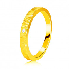 Inel din aur galben de 14K - crestături decorative fine, zircon transparent, 1,3 mm - Marime inel: 58