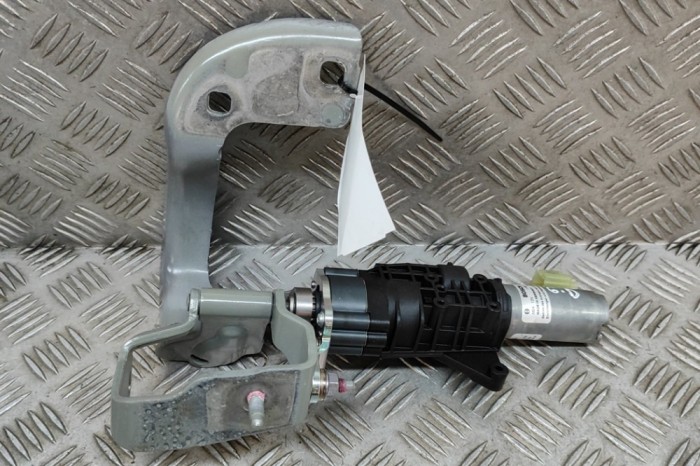 Motor ridicare electrică haion dreapta AUDI A4 Avant 8W2, B9 2023 OEM: 8W9827852E,0390204210,1397221179 24926778